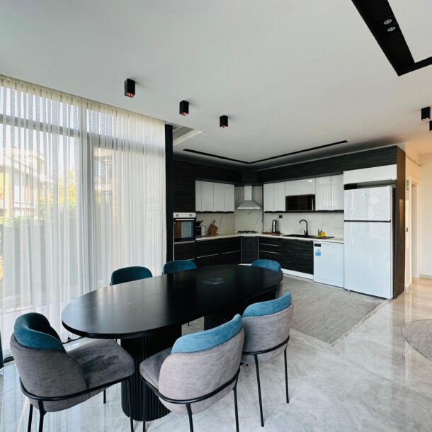 Sapanca Havuzlu Villa Kiralama - Muhafazakar