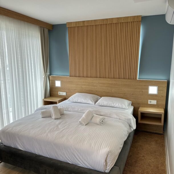 Sapanca Kiralık Villa - Sıcak Havuzlu ve Lüks