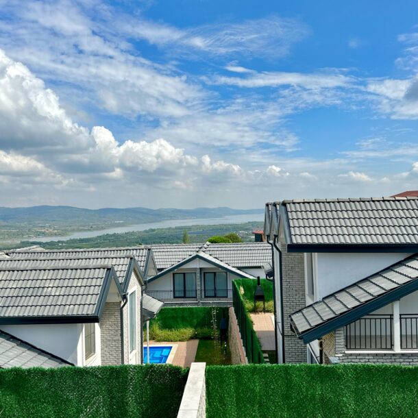 Sapanca Sıcak Havuzlu Kiralık Villalar